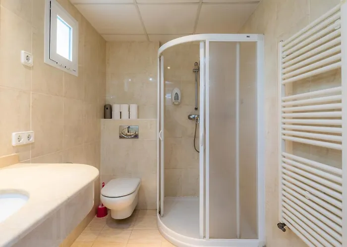 Apto Con Terraza 5 * باغيرا